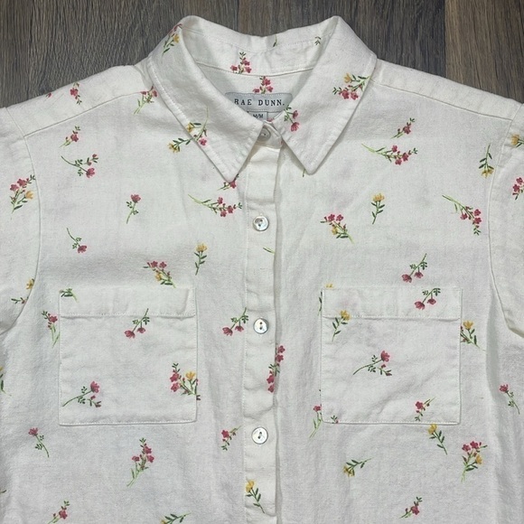 Rae Dunn Floral Button Down Shirt 55% Linen - Picture 2 of 5